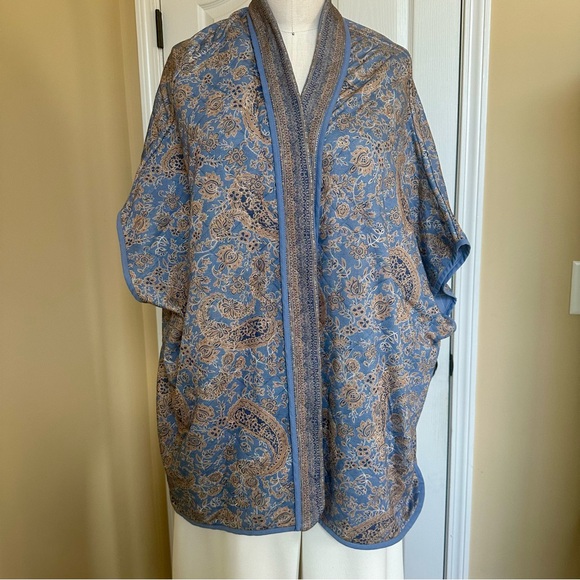 J. Jill Sweaters - J. Jill NWT Women's Reversible Open Front Blue Floral Print Quilted Cardigan S-L
